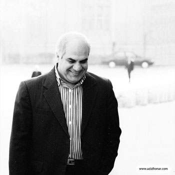 نمایشگاه آثار خوشنویسی استاد اخلاق و هنر استاد محمد حیدری همراه با رونمایی از کتاب های شرح آرزومندی و از نیستان 2 در فرهنگسرای نیاوران